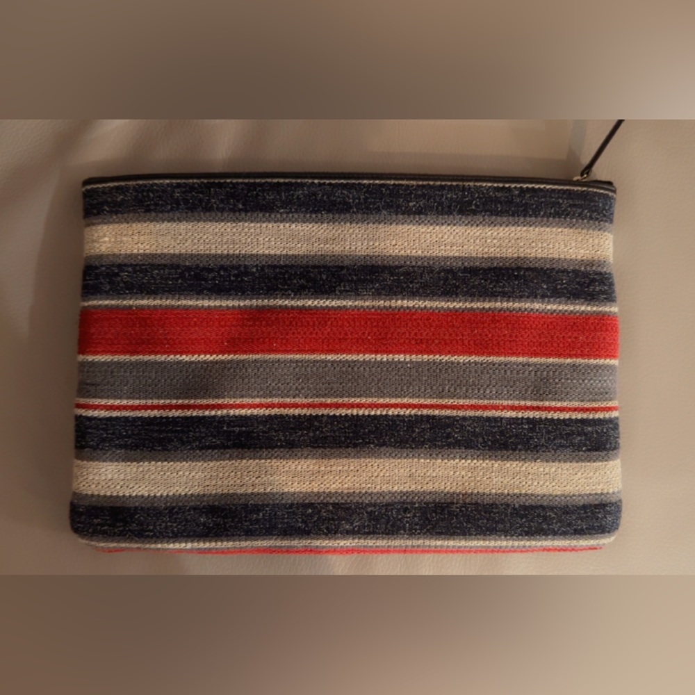 Chanel Canvas Clutch / Pouch - Picture 2 of 8
